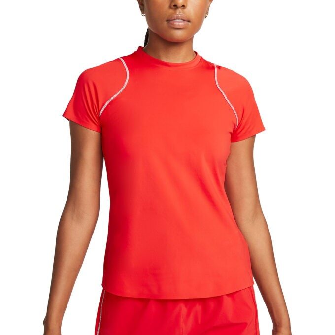 NIKE W NK DF Ux. Tričko RUN DVN TOP SS Farba: Vínovočervená