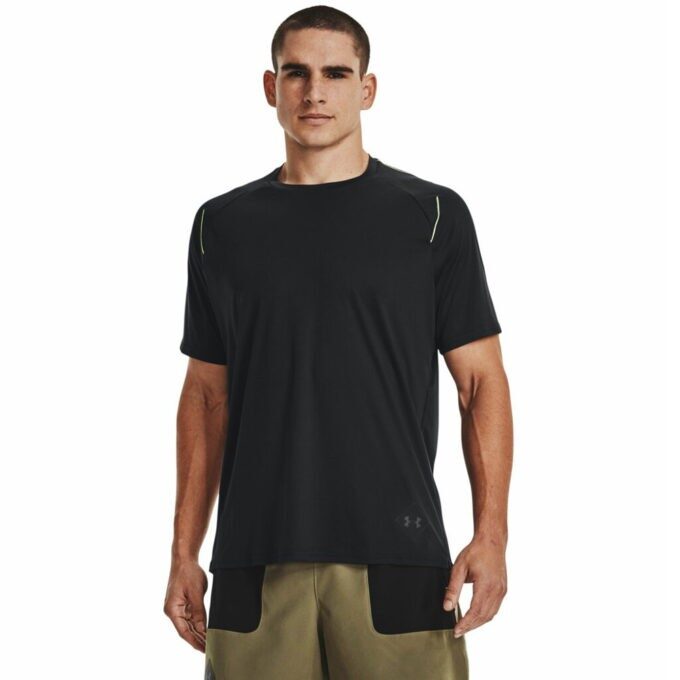 Under Armour Terrain Shortsleeve Black - L