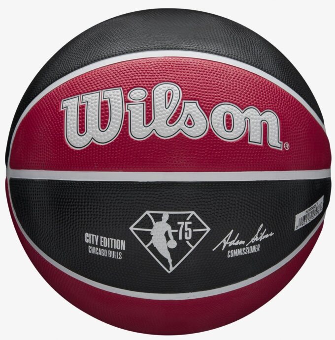 Wilson Basketbalová lopta NBA Team City Farba: čierna / červená