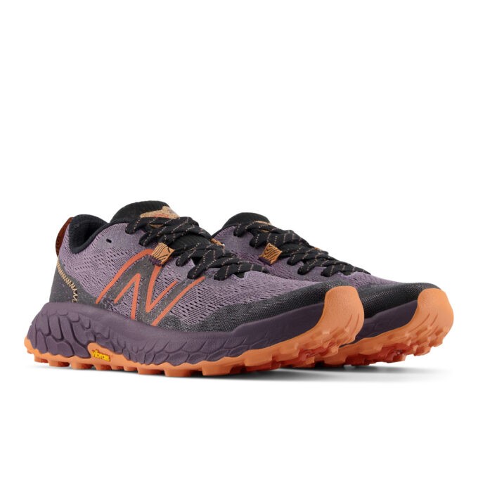 Dámske trailové bežecké topánky New Balance Fresh Foam Hierro v7 Farba: Fialová