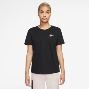 Nike Sportswear Club Essentials W Tee XL